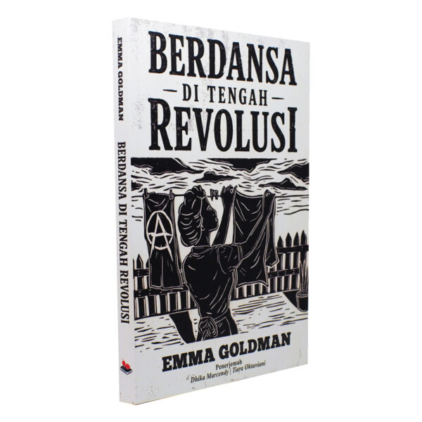 Berdansa di Tengah Revolusi